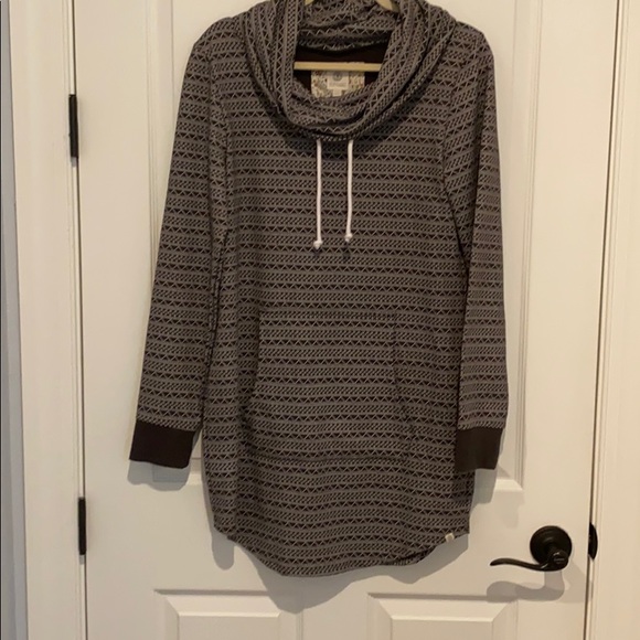 Element Eden Cowl Neck Pullover Dress With Pocket - Picture 12 of 12